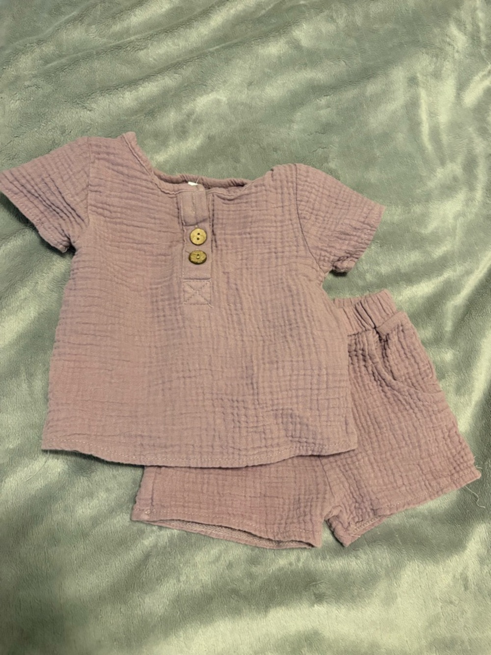 Kids Mauve Two-Piece Short Set with Button Detail